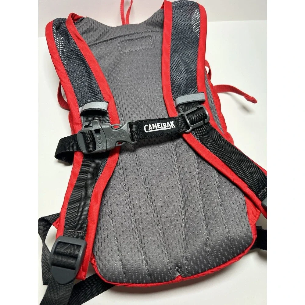 CamelBak Mini M.U.L.E. Kids Hydration Backpack Red White Checkered Zip 1.5 L